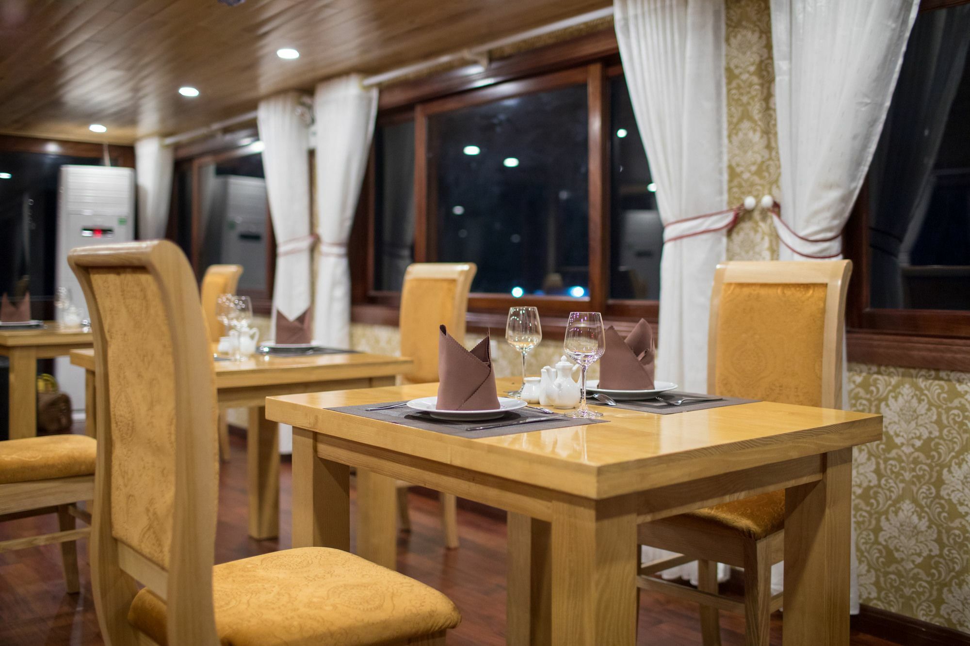 Отель Harmony Boutique Cruises Халонг Экстерьер фото